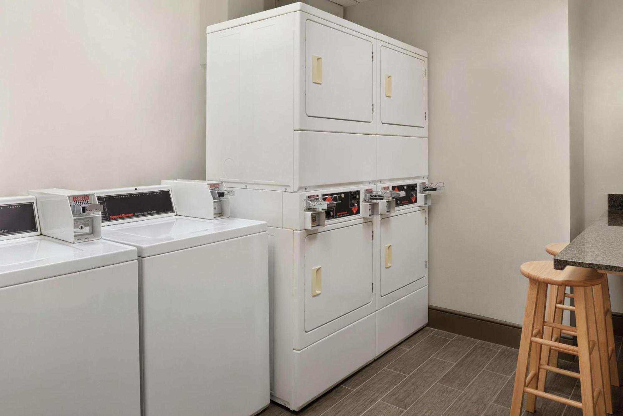 Homewood Suites Rochester-Henrietta Zewnętrze zdjęcie